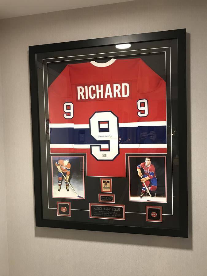 2 Bedroom Condo At Tour Des Canadiens Montreal Exterior photo